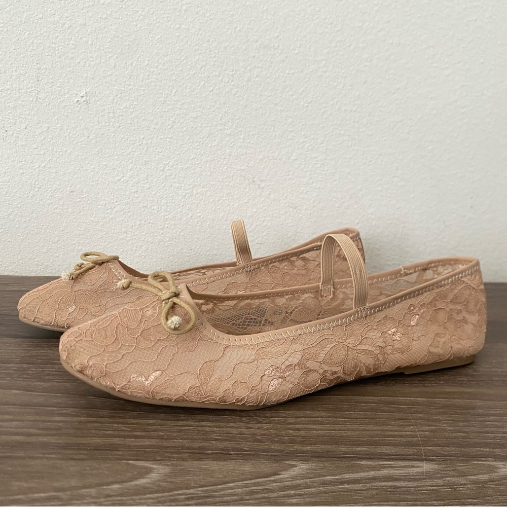 Lulus‎ Womens Lace Bow Ballet Flats Size 11M Light Nude RUNS LARGE